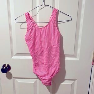 Lands end pink and white seersucker. NWOT